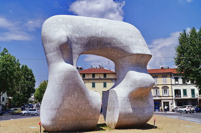 Moores Werke in Prato