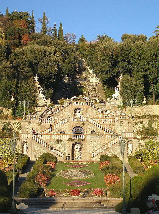 Blick auf Villa Garzoni