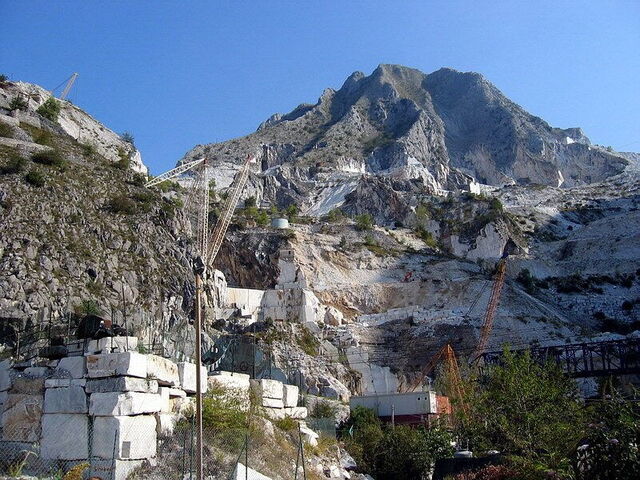 Weißer Marmor Steinbruch bei Carrara