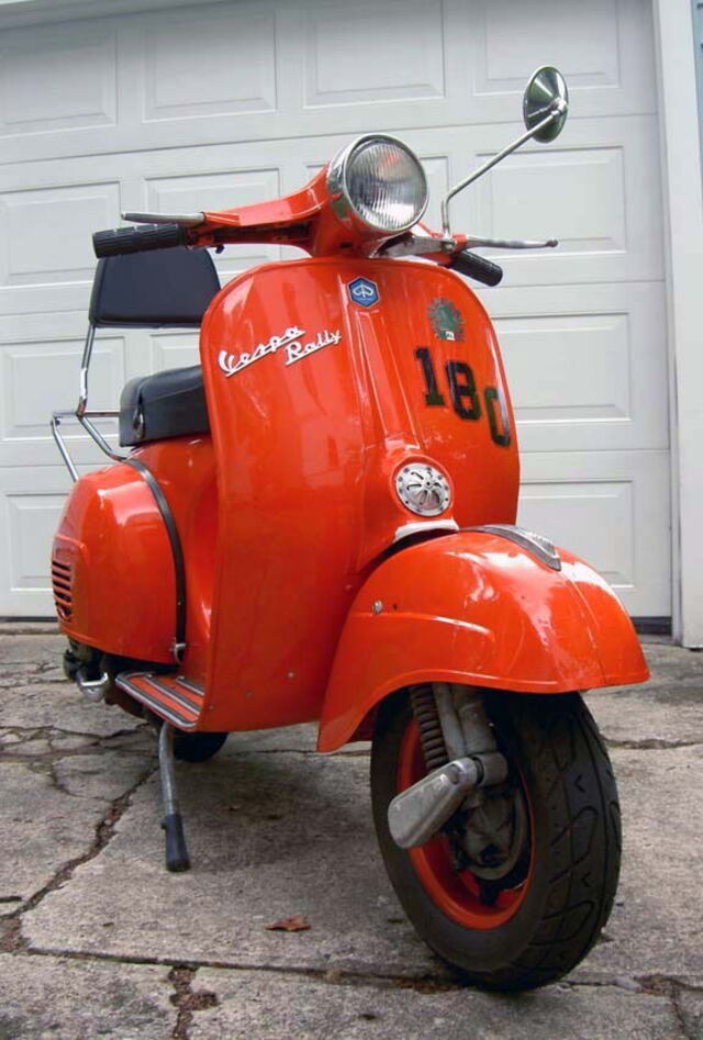 Vespa im Stil der 60er Jahre
