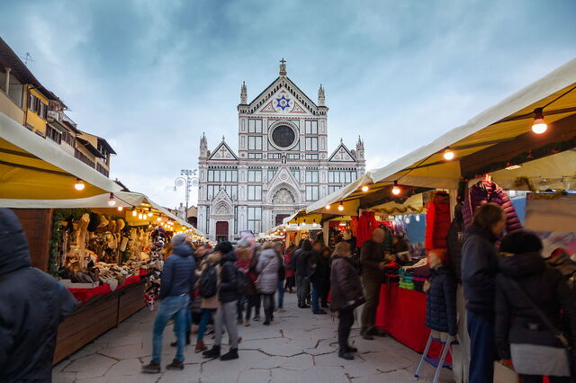 Weihnachtsmarkt auf der Piazza Santa Croce