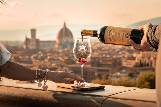 Wein mit schöner Aussicht auf Florenz