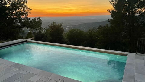 Aussicht vom Swimming Pool