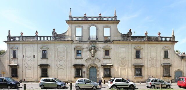 Fassade der Villa Guicciardini Corsi Salviati