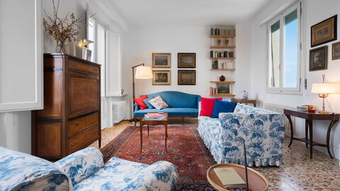 Orto Botanico Apartment mit Terrasse und Blick auf die Kuppel, Wohnzimmer