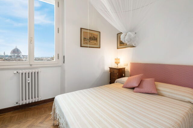 Orto Botanico Apartment mit Terrasse und Blick auf die Kuppel, Schlafzimmer