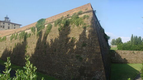 Forte Belvedere Mauern