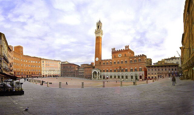 Der Hauptplatz von Siena