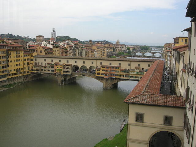 Vasari Korridor, Ponte Vecchio