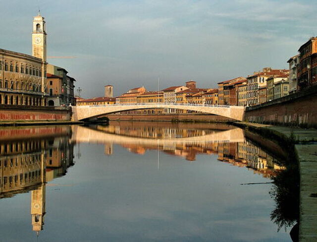 Fluss Arno in Pisa