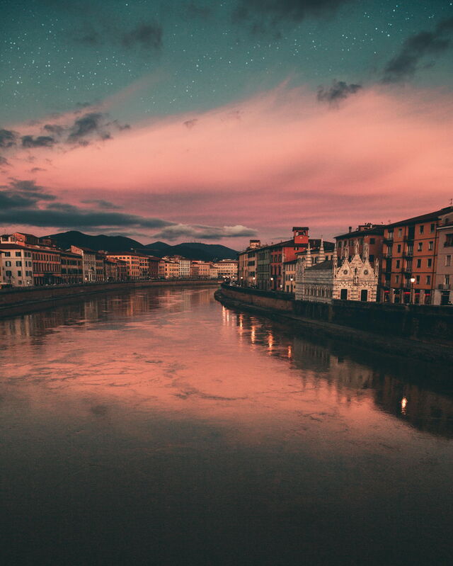 Aussicht auf den Arno in Pisa