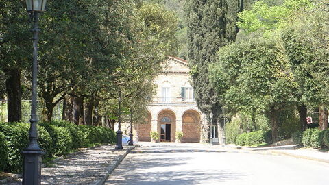 Grotta Giusti, Eingang