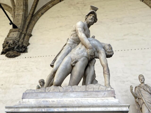 Die sogenannte "Pasquino Gruppe" und antike Skulpturen in der Loggia dei Lanzi