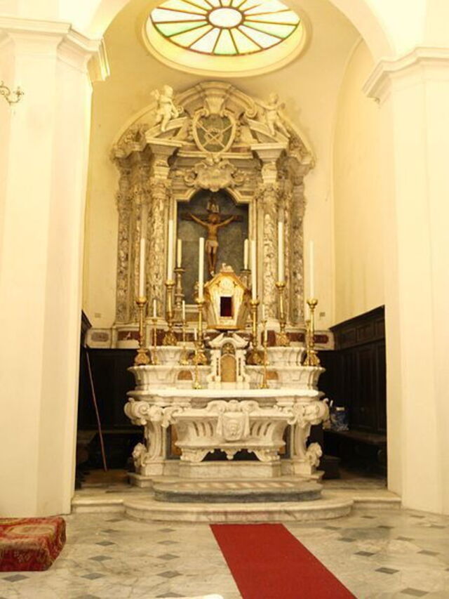 Kirchenraum in Fosdinovo