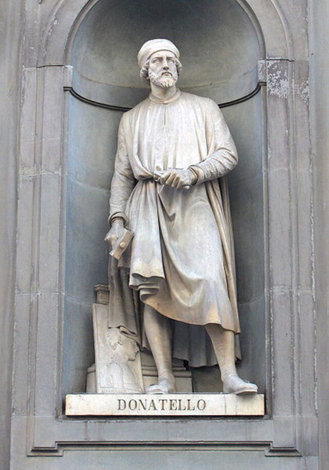 Donatello Statue außerhalb der Uffizi Gallerie