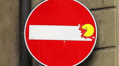 Schild mit Pacman von CLET