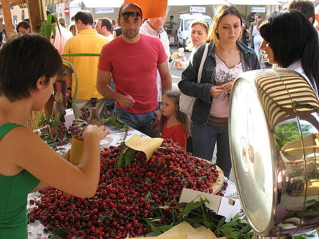 Lari Kirschen Fest