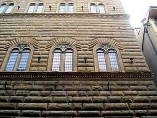 Strozzi Palast
