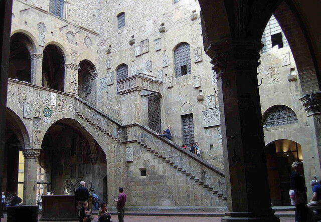 Bargello Museum, Innenhof