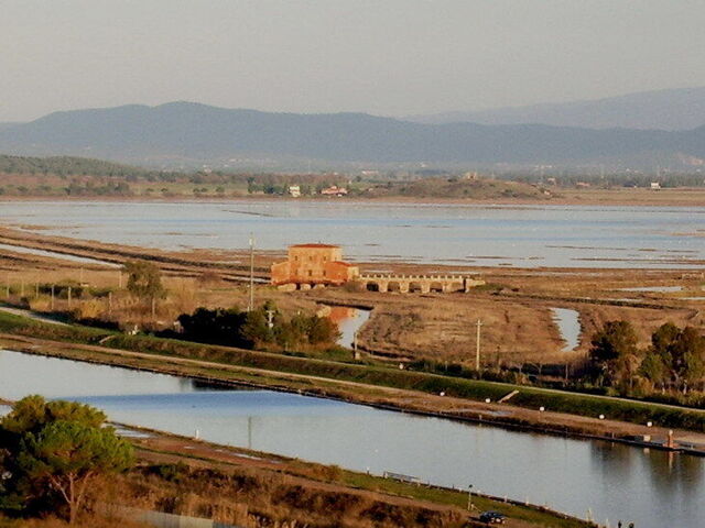 Casa Rossa in der Landschaft von Diaccia Botrona