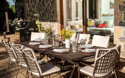 Casale Porano: Möbel, Zimmer, Tabelle, Eigentum, Esszimmer, Tisch Im Freien, Interior Design, Zuhause, Stuhl, Küche & Esszimmer Tisch
