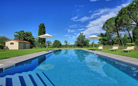 Villa Marietta: Schwimmbad, Eigentum, Grundeigentum, Estate, Reflecting Pool, Die Architektur, Wasser, Haus, Villa, Freizeit