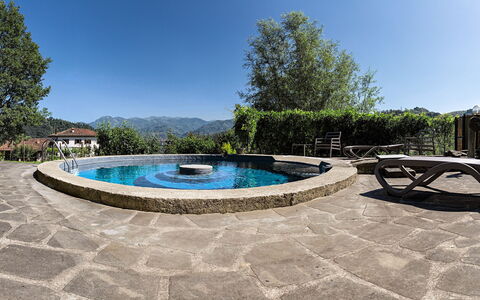 Il Nido In Garfagnana: Schwimmbad, Eigentum, Estate, Grundeigentum, Haus, Gebäude, Zuhause, Urlaub, Freizeit, Hinterhof