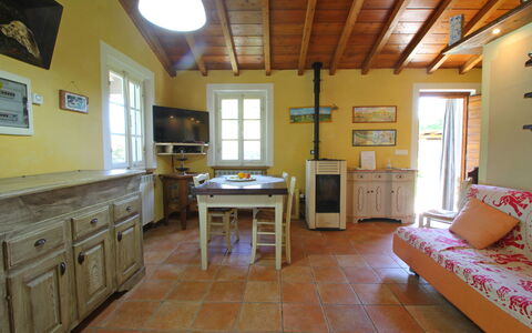 Villa San Rocco: Tabelle, Möbel, Fenster, Cabinetry, Holz, Countertop, Interior Design, Beleuchtung, Gebäude, Die Architektur
