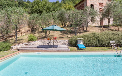 Villa Mastiano: Schwimmbad, Eigentum, Freizeit, Haus, Urlaub, Wasser, Grundeigentum, Gebäude, Estate, Sommer