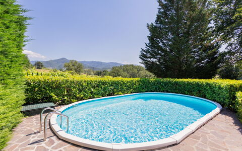 I Pioppi: Schwimmbad, Eigentum, Blau, Haus, Azurblau, Grundeigentum, Wasser, Botanik, Freizeit, Gras