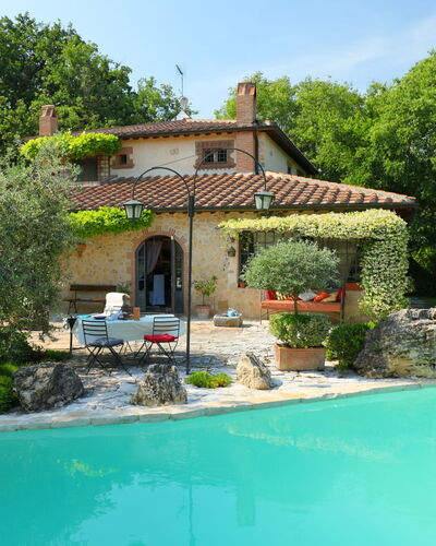Oasis: Eigentum, Haus, Schwimmbad, Grundeigentum, Gebäude, Villa, Estate, Zuhause, Freizeit, Hinterhof