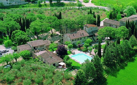 Borgo Santinovo: Vegetation, Vogelperspektive, Natürliche Landschaft, Urban Design, Botanischer Garten, Biome, Landschaft, Botanik, Baum, Strauch
