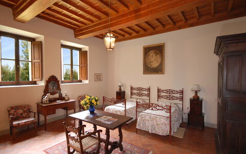 Villa Del Conte: Gebäude, Zimmer, Eigentum, Decke, Möbel, Interior Design, Haus, Tabelle, Fussboden, Grundeigentum