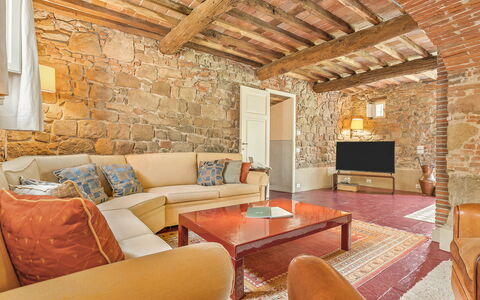 Il Vignale: Möbel, Wand, Interior Design, Flooring, Decke, Fussboden, Zimmer, Couch, Wohnzimmer, Stuhl