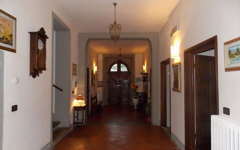 Villa i Cedri: Eigentum, Zimmer, Gebäude, Hartholz, Decke, Fussboden, Holzboden, Interior Design, Haus, Die Architektur