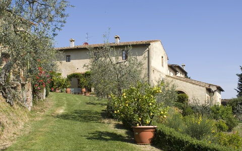 Agriturismo Paterno: Eigentum, Haus, Gebäude, Grundeigentum, Estate, Hütte, Ländliches Gebiet, Villa, Bauernhaus, Baum