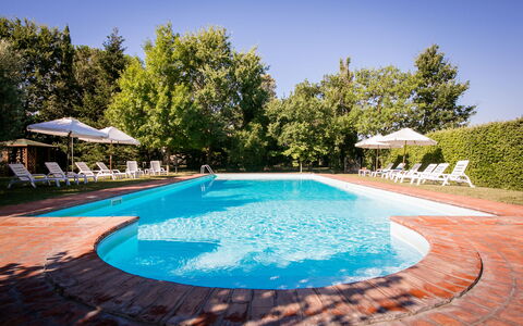 Case Sant'anna: Schwimmbad, Eigentum, Freizeit, Grundeigentum, Resort, Wasser, Urlaub, Haus, Estate, Zuhause