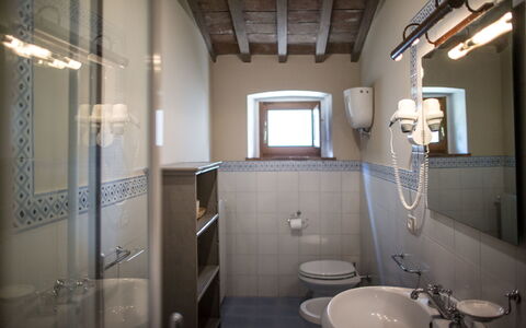 Case Sant'anna 14: Badezimmer, Zimmer, Eigentum, Armatur, Interior Design, Gebäude, Die Architektur, Toilette, Bad Sink, Haus