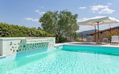 Agriturismo Dei Casali: Schwimmbad, Eigentum, Freizeit, Resort, Grundeigentum, Gebäude, Haus, Urlaub, Villa, Freizeitzentrum