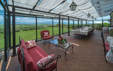 Villa Dei Michelangioli a Brolio: Eigentum, Überdachung, Grundeigentum, Schatten, Gebäude, Zimmer, Veranda, Interior Design, Terrasse, Outdoor Struktur