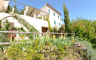 Al Colle Di Lari