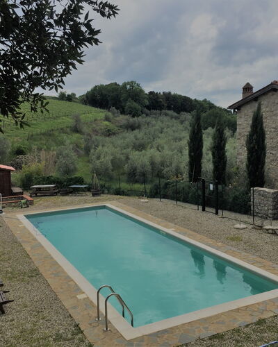 Casa Alla Minuccia Di Villa a Sesta: Schwimmbad, Eigentum, Haus, Grundeigentum, Freizeit, Gebäude, Estate, Zuhause, Hinterhof, Gras