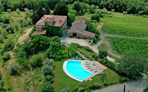Quercia Al Poggio - Weddings And Events: Pflanze, Eigentum, Baum, Natürliche Landschaft, Natur, Gebäude, Grundstueck, Vegetation, Gras, Urban Design