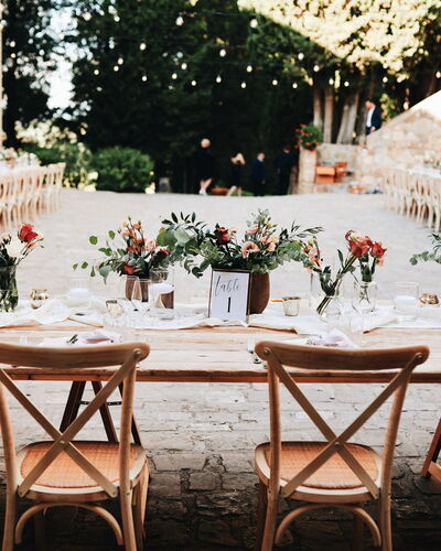 Quercia Al Poggio - Weddings And Events: Dekoration, Tabelle, Möbel, Pflanze, Tischdecke, Stuhl, Die Architektur, Interior Design, Gelb, Funktionshalle