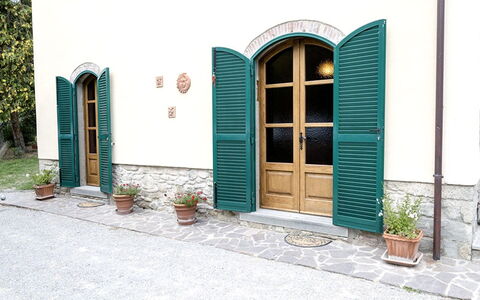 Appartamento Luna: Eigentum, Türkis, Gebäude, Haus, Tür, Grundeigentum, Die Architektur, Fassade, Zuhause, Zimmer