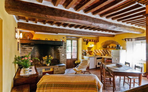 Villa Oleandro: Zimmer, Eigentum, Gebäude, Interior Design, Decke, Haus, Möbel, Grundeigentum, Zuhause, Wohnzimmer