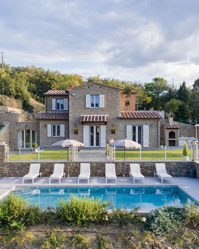 Villa Chiara: Eigentum, Haus, Gebäude, Zuhause, Estate, Grundeigentum, Wohngebiet, Die Architektur, Villa, Schwimmbad