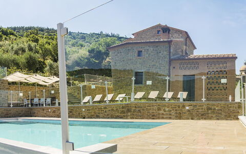 Villa Degli Ulivi: Eigentum, Haus, Schwimmbad, Gebäude, Zuhause, Grundeigentum, Wohngebiet, Villa, Estate, Freizeit