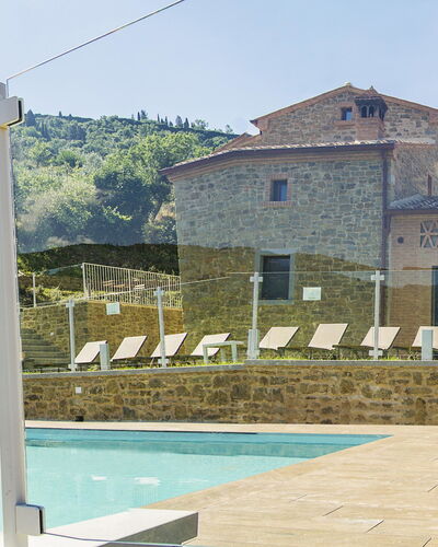 Villa Degli Ulivi: Eigentum, Haus, Schwimmbad, Gebäude, Zuhause, Grundeigentum, Wohngebiet, Villa, Estate, Freizeit