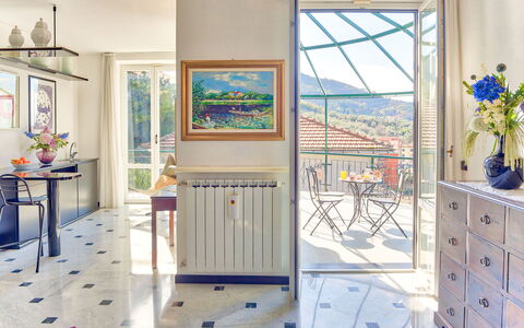 Villa Helvezia - Levanto: Zimmer, Eigentum, Blau, Interior Design, Möbel, Zuhause, Gebäude, Haus, Fussboden, Die Architektur